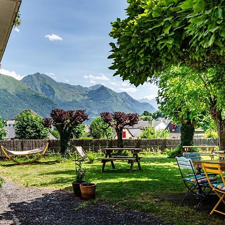 Pyrenees Cycling Lodge Saint-Savin  Exterior photo
