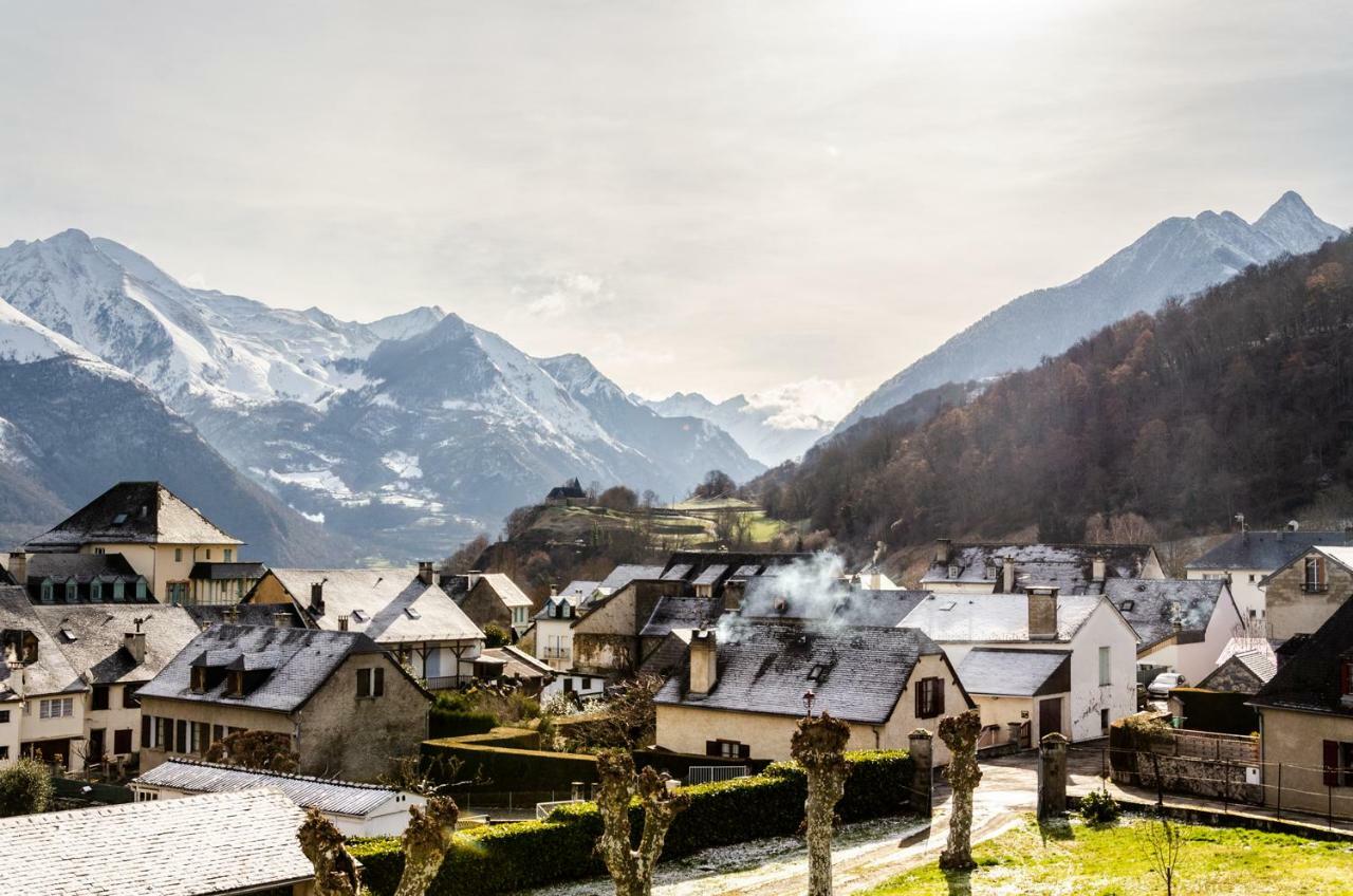 Pyrenees Cycling Lodge Saint-Savin  Exterior photo